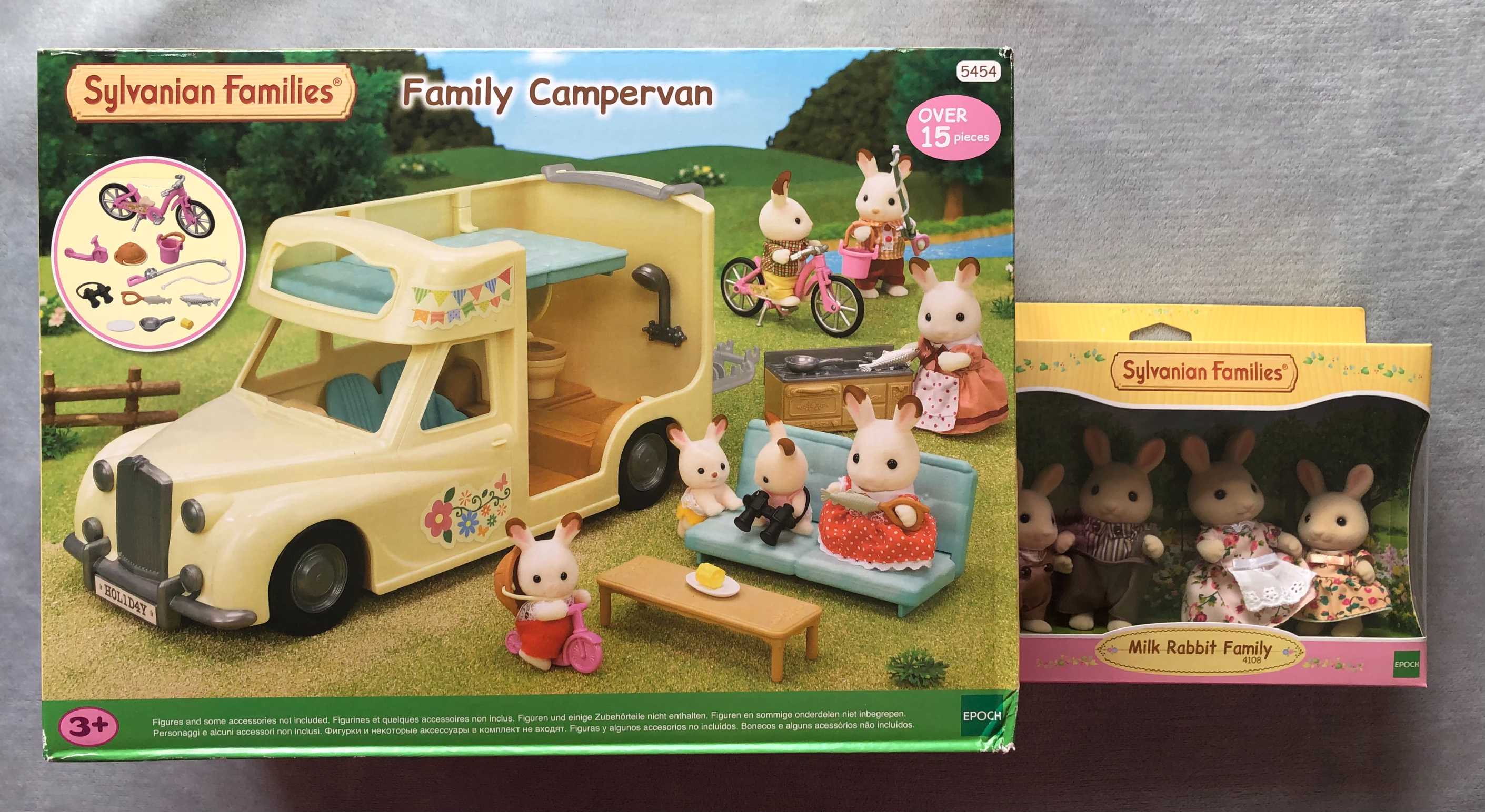 Sylvanian Autocaravana y la Familia de Conejos